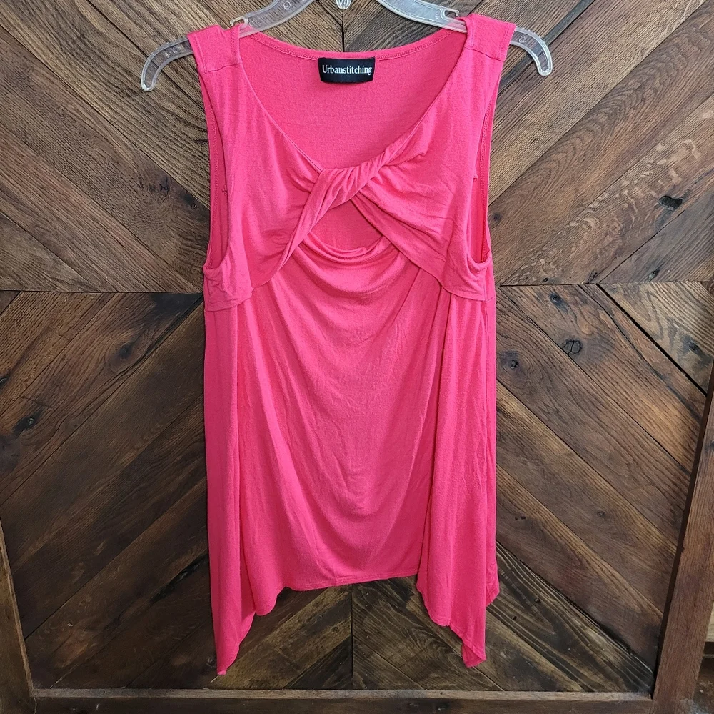 Urbanstiching pink tank top